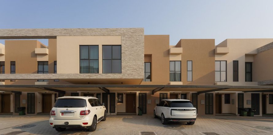 3 bedrooms Townhouse in Al Salam Street, UAE No. 8342