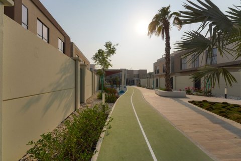 3 bedrooms Townhouse in Al Salam Street, UAE No. 8342 10