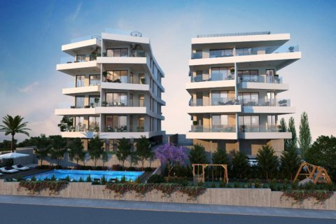 3 dormitorios Apartment en Limassol, Cyprus No. 51489 2