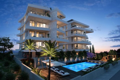 3 dormitorios Apartment en Limassol, Cyprus No. 51489 1