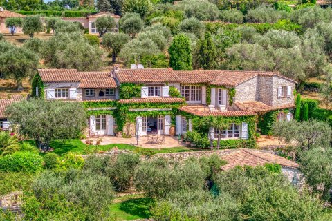 4 bedrooms Villa in Mougins, France No. 68087 2