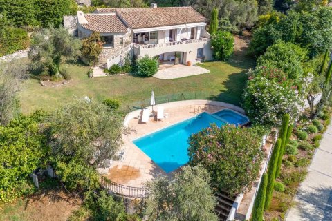 5 bedrooms Villa in Mougins, France No. 68088 1