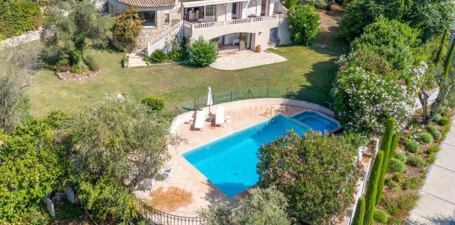 5 bedrooms Villa in Mougins, France No. 68088