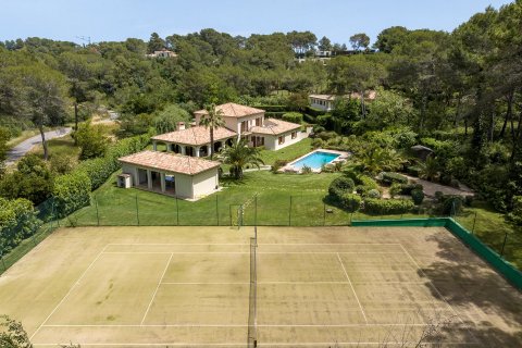 5 bedrooms Villa in Mougins, France No. 68085 3