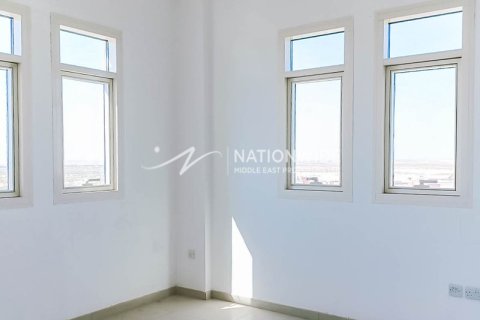 Квартира с 2 спальнями в Абу-Даби, ОАЭ №92779 4