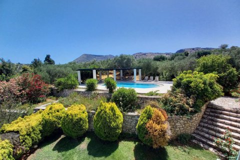 3 bedrooms Villa in Chania, Greece No. 24054 16