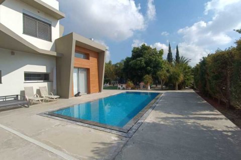 4 bedrooms Villa in Latsia, Cyprus No. 66583 3