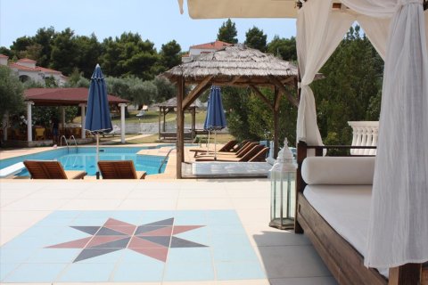 580m² Hotel in Chalkidiki, Greece No. 60631 1