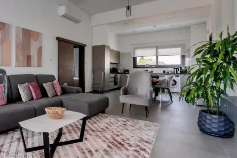 2 bedrooms Apartment in Germasogeia, Cyprus No. 32252 2