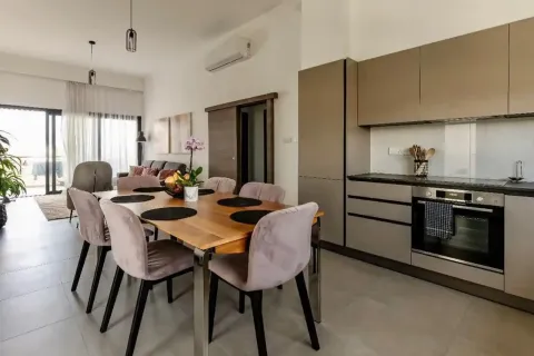 2 dormitorios Apartment en Germasogeia, Cyprus No. 32252 3