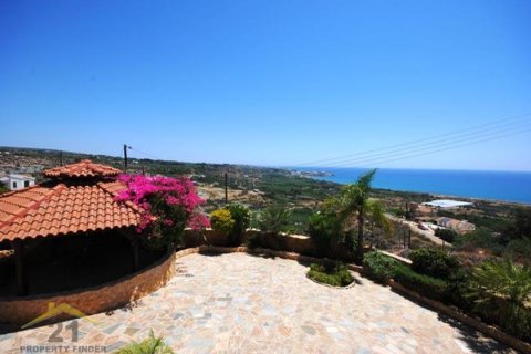 4 bedrooms Villa in Paphos, Cyprus No. 39166 2