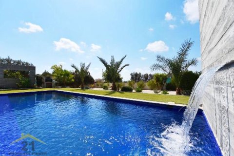 4 bedrooms Villa in Paphos, Cyprus No. 39143 25