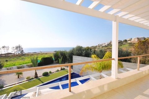 4 bedrooms Villa in Paphos, Cyprus No. 39143 22