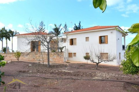 3 bedrooms Villa in Paphos, Cyprus No. 39164 16