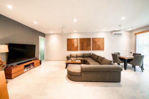 5 bedrooms Villa in Kerobokan, Indonesia No. 22659 11