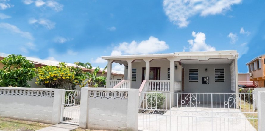 4 dormitorios Villa en Basseterre, Saint Kitts and Nevis No. 61509