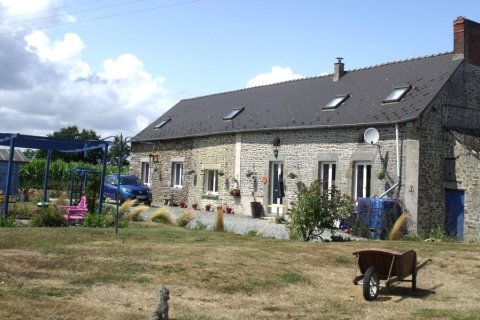 4 bedrooms House in Saint-Aubin-du-Desert, France No. 69382 1