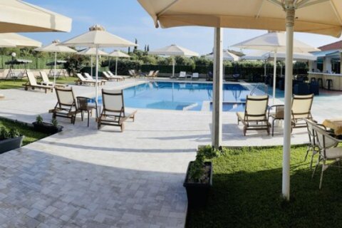 1000m² Hotel in Peloponnese, Greece No. 47530 1