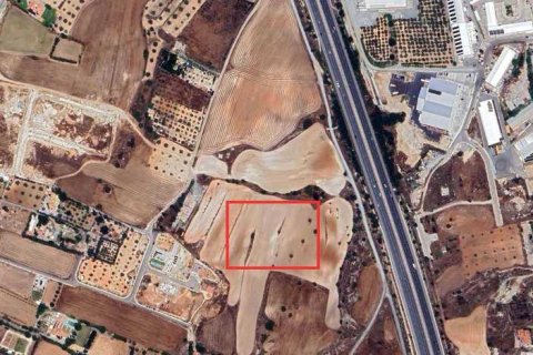 16658m² Land à Latsia, Cyprus No. 35988 1