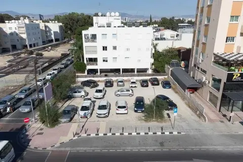 604m² Land in Strovolos, Cyprus No. 35766 3