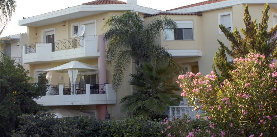 5 bedrooms Maisonette in Vari, Greece No. 58558