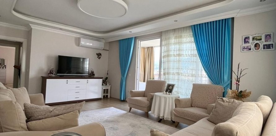 3+1 Appartement à Oba, Turkey No. 15474