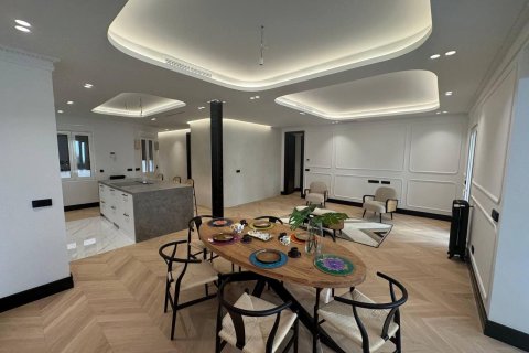 4 dormitorios Apartment en Madrid, Spain No. 27691 1