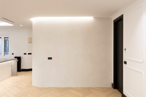 4 dormitorios Apartment en Madrid, Spain No. 27691 10