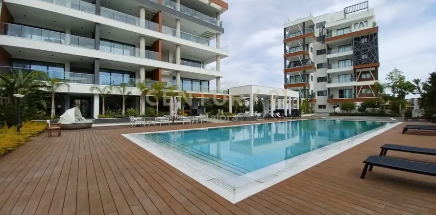 2 bedrooms Apartment in Limassol, Cyprus No. 40530