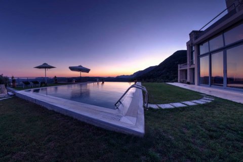 330m² Villa in Corfu, Greece No. 60553 6