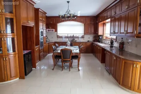 5 bedrooms Villa in Limassol, Cyprus No. 31620 7