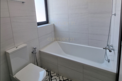 3 bedrooms Apartment in Limassol, Cyprus No. 34967 7