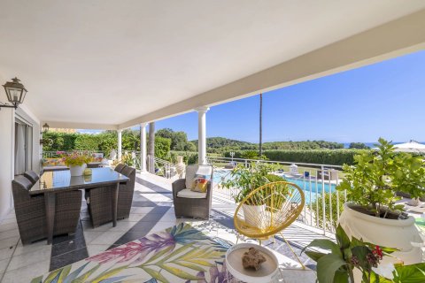 3 bedrooms Villa in Vallauris, France No. 67359 6