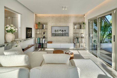 2 dormitorios Apartment en Cannes, France No. 67360 3