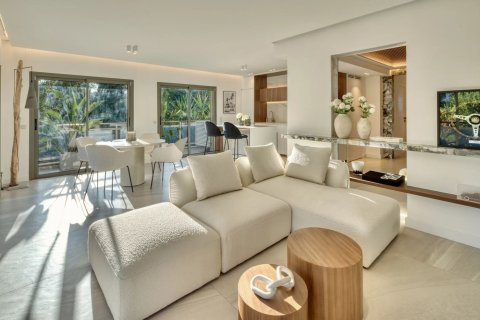 2 dormitorios Apartment en Cannes, France No. 67360 1