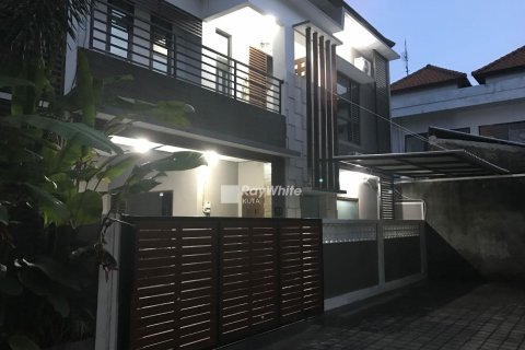 3 dormitorios House en Renon, Indonesia No. 23309 12