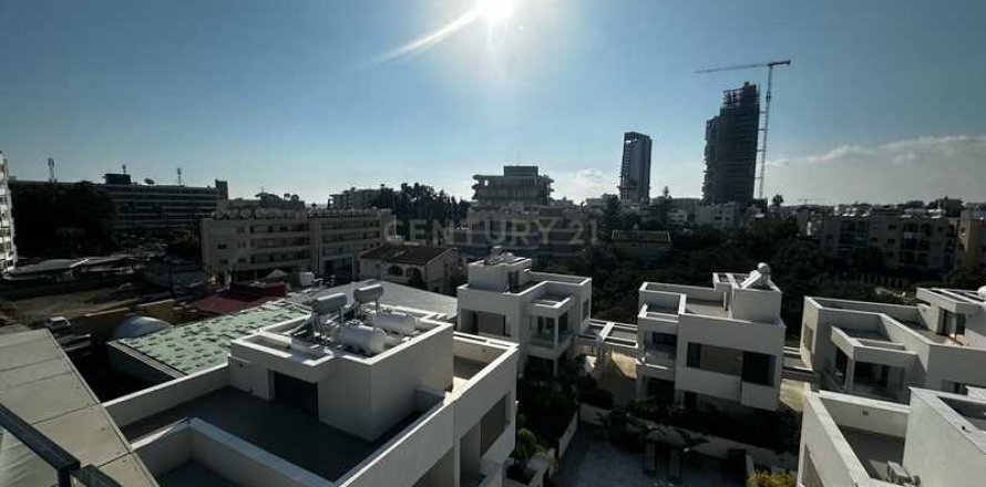 2 bedrooms Penthouse in Limassol, Cyprus No. 32372