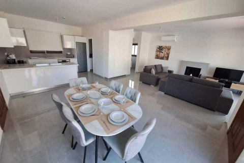 3 bedrooms Villa in Paphos, Cyprus No. 66139 4