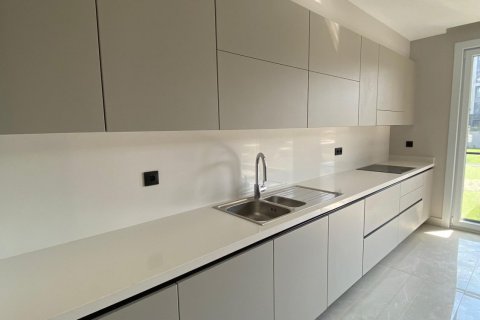 3+1 Apartment en Istanbul, Turkey No. 14857 5