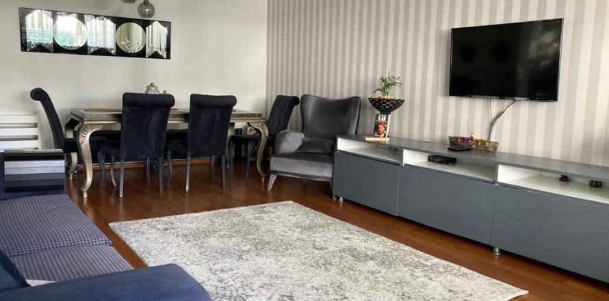 2+1 Apartment en Istanbul, Turkey No. 16180