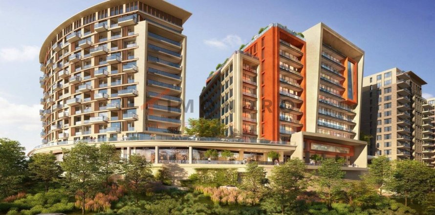 5+1 Apartment en Zeytinburnu, Turkey No. 17712