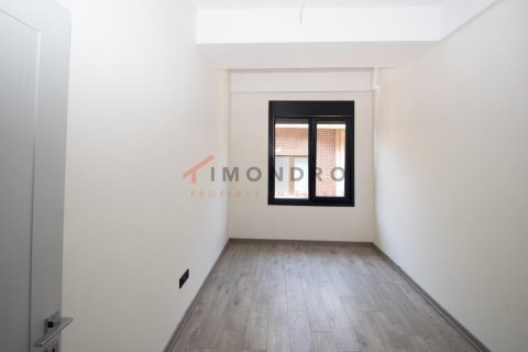 3+1 Apartment in Maltepe, Turkey No. 17737 12