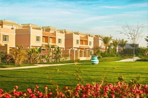 5 bedrooms Townhouse in Al Shorouk City, Egypt No. 39025 16