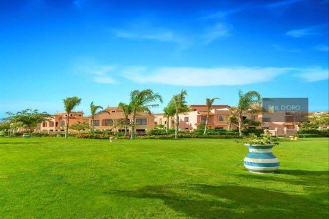 5 bedrooms Townhouse in Al Shorouk City, Egypt No. 39025 1