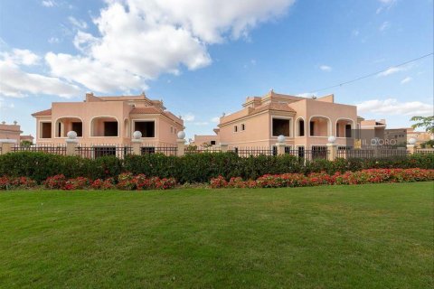 5 bedrooms Townhouse in Al Shorouk City, Egypt No. 39025 20