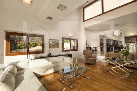 7 bedrooms Villa in Chania, Greece No. 24311 2