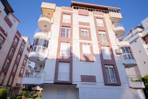 5 rooms Apartment in Konyaalti, Turkey No. 12181 1