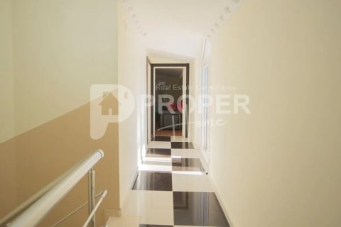 5 rooms Apartment in Konyaalti, Turkey No. 12181 21