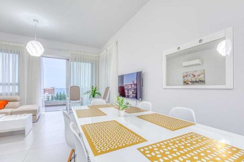 2 dormitorios Apartment en Agios Tychonas, Cyprus No. 63631 8