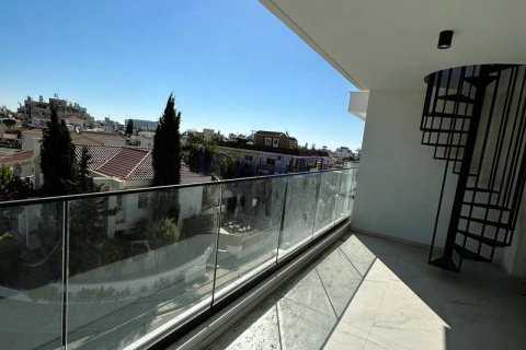 2 dormitorios Apartment en Limassol, Cyprus No. 63625 4